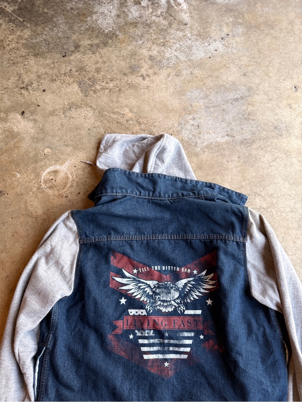 H Men's Denim Bomber Jacket Hooded Graphic Blue Gray Button Size L 42-44 - Picture 10 of 11